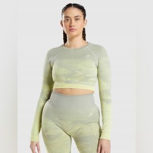 NWOT Gymshark Adapt Ombré Green Seamless Long Sleeve Crop Top Athletic Shirt